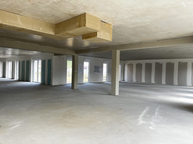 LOCAUX PROFESSIONNELS - VENDENHEIM - 401 m² divisible à partir de 200 m²