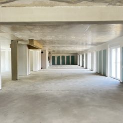 LOCAUX PROFESSIONNELS - VENDENHEIM - 401 m² divisible à partir de 200 m²