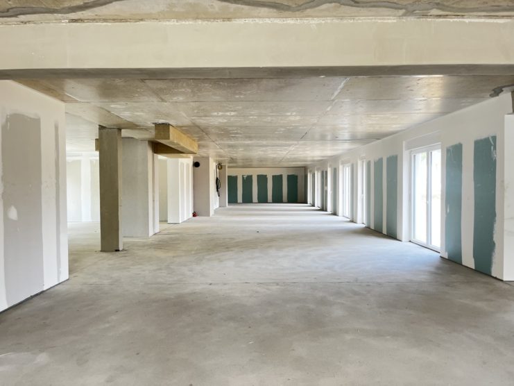 LOCAUX PROFESSIONNELS - VENDENHEIM - 401 m² divisible à partir de 200 m²