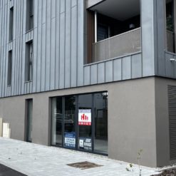 LOCAUX PROFESSIONNELS - VENDENHEIM - 401 m² divisible à partir de 200 m²