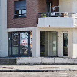 LOCAUX COMMERCIAUX - OSTWALD - 157 m²