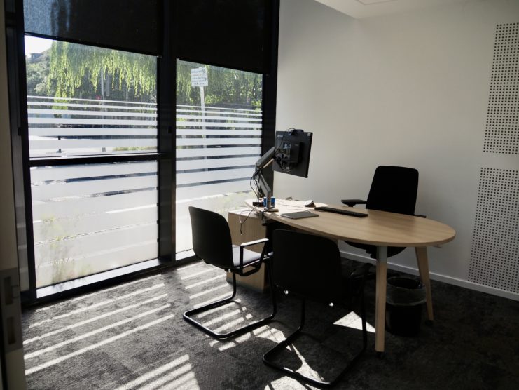 LOCAUX COMMERCIAUX - STRASBOURG (Port du Rhin) - 121 m²