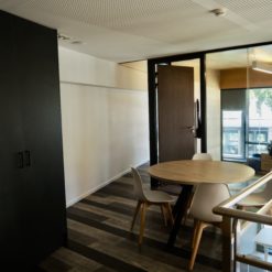 LOCAUX COMMERCIAUX - STRASBOURG (Port du Rhin) - 121 m²