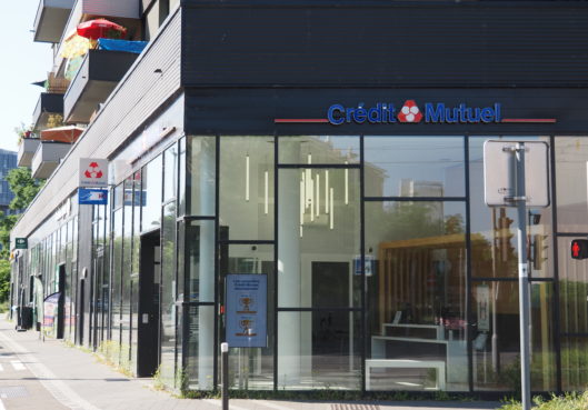 LOCAUX COMMERCIAUX - STRASBOURG (Port du Rhin) - 121 m² - Habitation Moderne