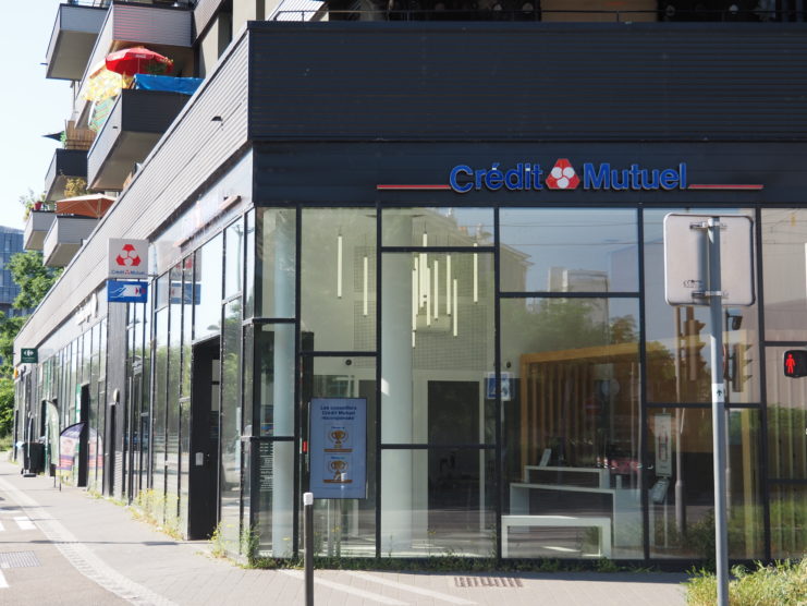 LOCAUX COMMERCIAUX - STRASBOURG (Port du Rhin) - 121 m²