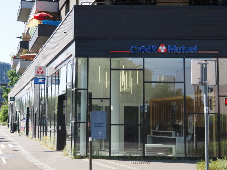 LOCAUX COMMERCIAUX - STRASBOURG (Port du Rhin) - 121 m²